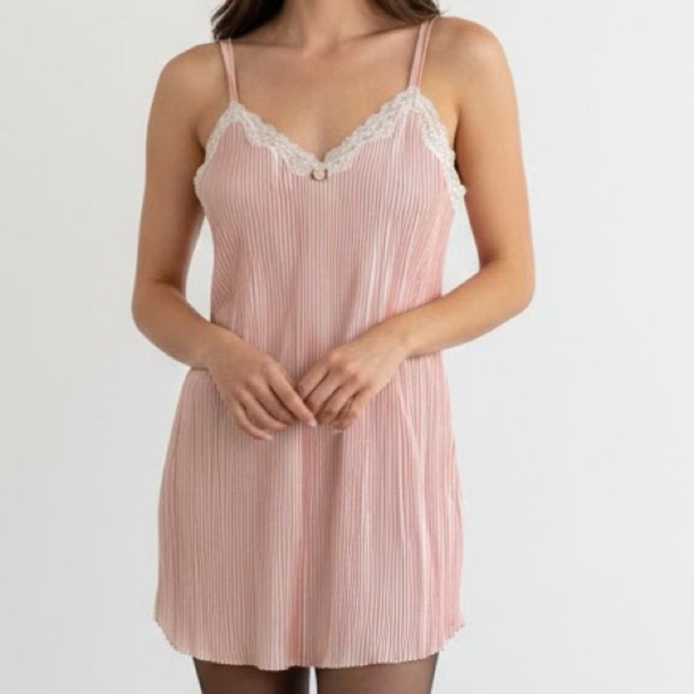 Vintage 80s Tres Bleu Pink Mini Nightgown Medium